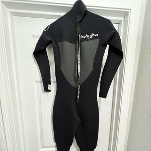 Women’s Bodyglove wet suit